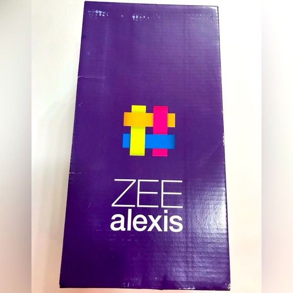 NIB $89 ZEE ALEXIS DANIELLE Memory Foam Woven CASHMERE Sneakers 6-6.5 HANDS FREE - Picture 11 of 16